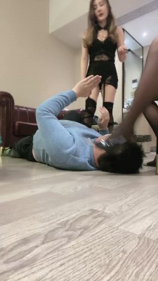 图片[10]_套路直播视频【莴汐】姐妹花骑马/鞭打/踩踏刑虐 bf26488_绳缚吧