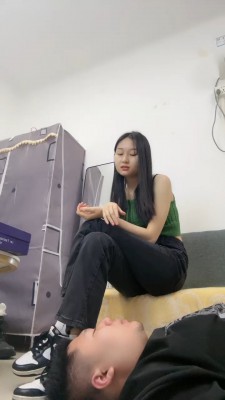 图片[5]_套路直播视频【素人星探】运动鞋白袜全体重踩-强制闻鞋窝白袜脚-棉袜塞嘴 bf26544_绳缚吧