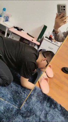 图片[6]_套路直播视频【伊思宁S】供狗-吐口水在脚上让狗狂舔 JS23040302_绳缚吧