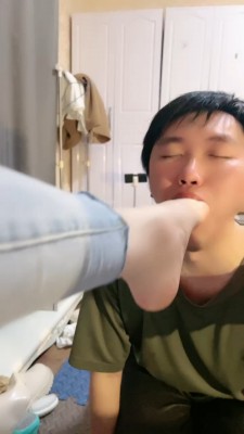 图片[7]_套路直播视频【领主老大】裸足强制深喉/全体重踩踏 bf26504_绳缚吧