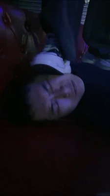 套路直播视频【明明】KTV帆布鞋原味棉袜玩狗【上】 bf26516_绳缚吧