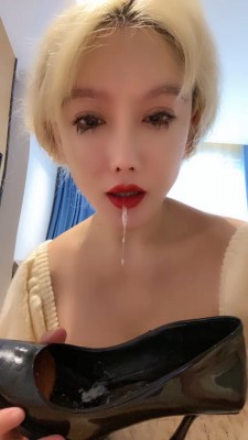 图片[10]_套路直播视频【千条姐】经典-鞋底踩口水喂食-舌头踩断 bf26522_绳缚吧