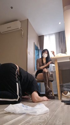 图片[3]_套路直播视频【十言】长靴S长靴+帆布鞋白袜辱-脚踩喂食-耳光  JS23040202_绳缚吧