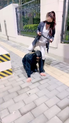 图片[2]_套路直播视频【语阳】惩罚迟到的狗-遛狗骑马爬行/转胯抽狗 bf26472_绳缚吧