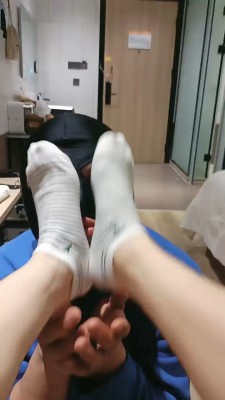 图片[7]_套路直播视频【子衿大大】学生主高帮帆布鞋踩踏-棉袜气味羞辱-骑马脚耳光 bf26456_绳缚吧