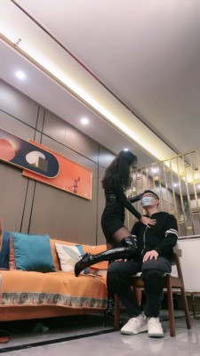 图片[7]_【禾末】剧情-深夜面试老师男/皮衣皮靴踩虐/藤条抽/腿夹狗 bf26937_绳缚吧