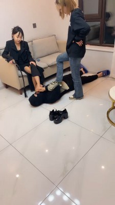 图片[5]_【言言】双S素人首调-运动鞋+裸足舔/踩踏 bf26933_绳缚吧