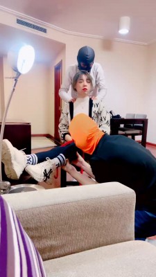 图片[4]_【梦涵大大】双家奴圈养生活-骑马遛狗/吃袜子/鞭打踩踏 bf26931_绳缚吧