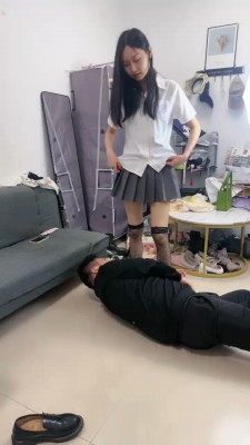 图片[8]_【艾莉】精神小妹JK风-舔皮鞋/网袜深喉/踩头/骑马吃口水 bf26962_绳缚吧