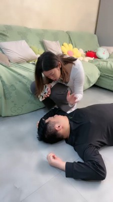 图片[5]_【素人星探】开发素人小姐姐-掐脖/揪耳朵/踩踏/耳光 bf26974_绳缚吧