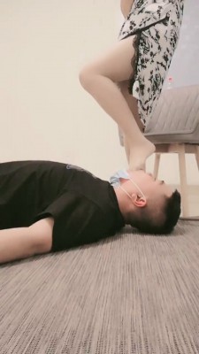 图片[6]_【陌初】肉丝恋足调-高跟踩踏-耳光抽 bf26976_绳缚吧