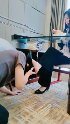 图片[2]_【甜心教主】女高管羞辱废物老公/高跟插嘴/闻舔肉丝 bf26896_绳缚吧