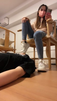图片[6]_【除夕S】夜跑后强迫家奴舔脏鞋/黑棉袜堵嘴/臭脚踩 bf26932_绳缚吧