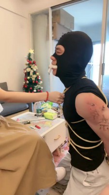 图片[5]_【奈奈生】白袜塞嘴重度刑-烟烫刻字/鞭打/耳光抽小白鞋踩 bf26898_绳缚吧