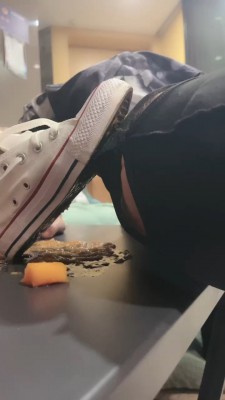 图片[13]_【万一】推荐-情侣主VS双绿帽狗-踩踏喂食/耳光/强制闻臭鞋 bf26909_绳缚吧