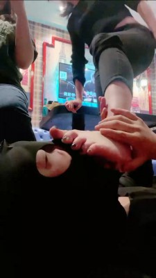 图片[6]_【小妮】双S-白袜脏鞋气味羞辱/骑马人体坐垫/全体重踩 bf26939_绳缚吧