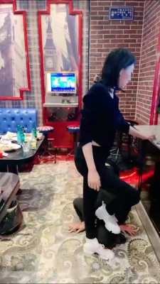 图片[12]_【小妮】双S-白袜脏鞋气味羞辱/骑马人体坐垫/全体重踩 bf26939_绳缚吧