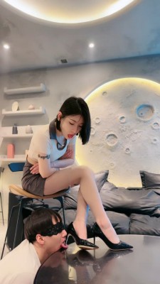 图片[14]_【简一】长腿车模S-高跟踩狗舌/口水拉丝/舔大腿诱惑 bf26887_绳缚吧