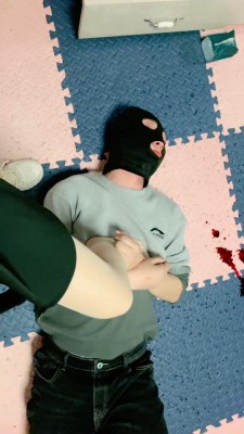 图片[11]_【扶摇小主】小白鞋文员小姐姐重度刑虐 bf26869_绳缚吧