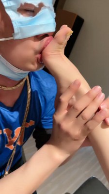图片[13]_【鑫儿教头】藤条抽/肉丝脚深喉狂舔/强制吃口水 bf26886_绳缚吧