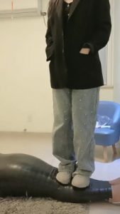 【安静大大】姐妹花全体重踩踏木乃伊狗【双视角版】 bf27118_绳缚吧