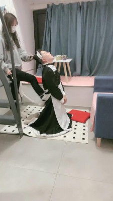 图片[5]_【晚晚】男保姆日常伺候/全体重踩背/钻胯/舔脏鞋底 bf27106_绳缚吧