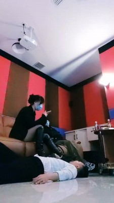 图片[3]_【萱萱】双美女-私人影院无情跺踩-新道具窒息【双视角版】 bf27109_绳缚吧