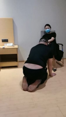 【凌儿女神】肉丝+高跟恋足/耳光 bf27116_绳缚吧