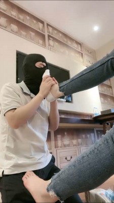 图片[3]_【默默s】178长腿模特-运动鞋白船袜/恋足转胯/提档踩踏 bf27064_绳缚吧