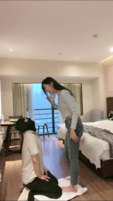 图片[7]_【默默s】178长腿模特-运动鞋白船袜/恋足转胯/提档踩踏 bf27064_绳缚吧
