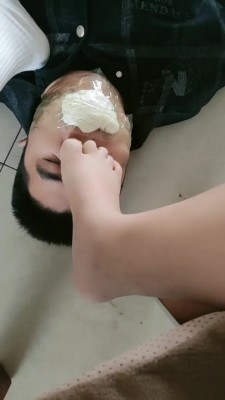 图片[8]_【诺诺子】小白鞋白袜踩脚垫/袜子塞嘴捂脸/裸足深喉 bf26959_绳缚吧