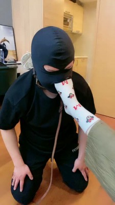 图片[8]_【Q月】健身女主运动鞋棉袜辱狗/sp踩踏/圣水奖励 bf27454_绳缚吧
