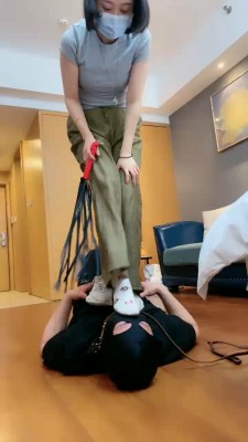 图片[9]_【Q月】健身女主运动鞋棉袜辱狗/sp踩踏/圣水奖励 bf27454_绳缚吧