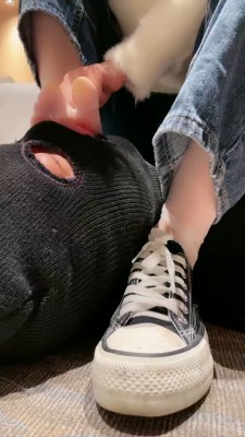 图片[5]_【小痴】帆布鞋丝袜脚气味羞辱 bf27453_绳缚吧