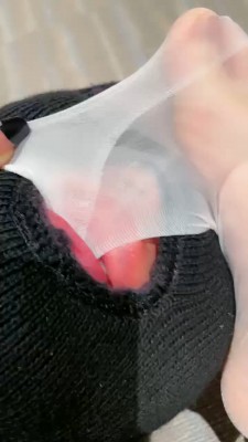 图片[6]_【小痴】帆布鞋丝袜脚气味羞辱 bf27453_绳缚吧