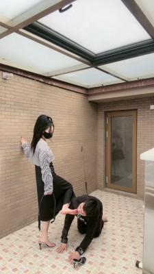 图片[2]_【桃幼幼】圈养教训脚奴-手铐捆绑/鞭打/骑马耳光/关户外囚禁 bf27442_绳缚吧