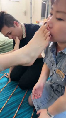 图片[8]_【艾莉】情侣奴下跪犯贱-耳光/轮流转胯/肉丝踩/骑马【双视角版】 bf27237_绳缚吧