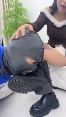 图片[2]_【伊诺S】长靴胯下辱/踩踏碾压/虐乳窒息/丝袜脚捂狗 bf27461_绳缚吧