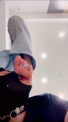 图片[6]_【语阳】运动鞋棉袜脚踩喂食/转胯遛狗骑马【完整版】 bf27405_绳缚吧