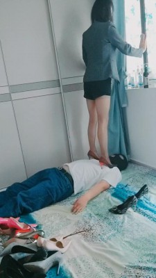 【昆山丝爷】各种高跟鞋踩踏虐乳/黑丝脚深喉【完整版】 bf27154_绳缚吧