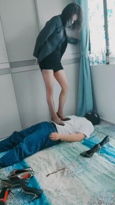 图片[4]_【昆山丝爷】各种高跟鞋踩踏虐乳/黑丝脚深喉【完整版】 bf27154_绳缚吧