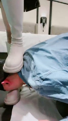 图片[2]_【南楠】长靴碾压/丝袜脚深喉狂舔 bf27286_绳缚吧