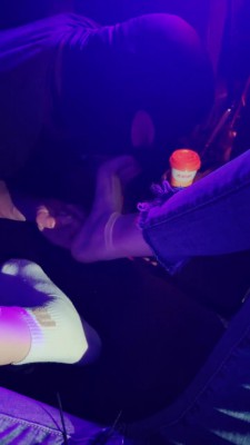 图片[2]_【涵姐】车内闻舔白袜脚/按摩舔  JS23041801_绳缚吧