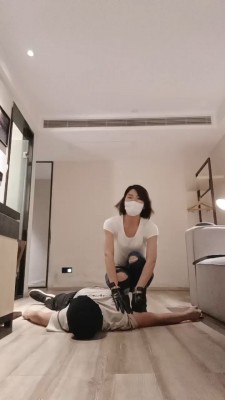 图片[5]_【芊兮殿下】胯下辱-长靴转胯/踩踏强迫舔 bf27172_绳缚吧