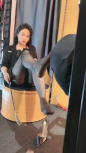 【鑫儿教头】囚禁狗笼强制舔鞋/喝口水圣水/藤条抽 bf27192_绳缚吧