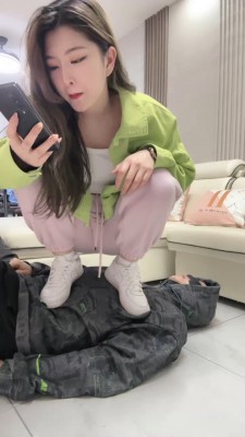 图片[5]_【惠子大人】空军一号白袜全体重踩/吃棉袜 bf27220_绳缚吧