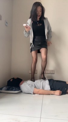 图片[5]_【泷御】高跟黑丝+长靴全体重踩地毯 bf27261_绳缚吧