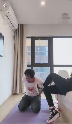 图片[3]_【不期而遇】帆布鞋白袜女主强制踢打 bf27268_绳缚吧