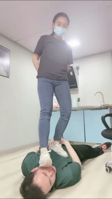 图片[5]_【小劳拉】运动鞋全体重踩踏/强制喂食 bf27269_绳缚吧