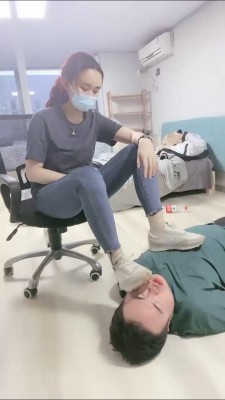 图片[11]_【小劳拉】运动鞋全体重踩踏/强制喂食 bf27269_绳缚吧